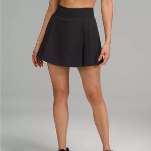Side-Pleat High-Rise Tennis Skirt Size 8